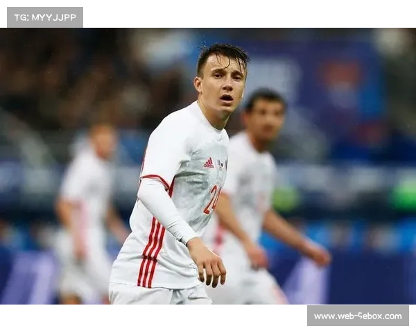 马内尔·卡佩叫阵约书亚·范，自称在日本人气堪比C罗