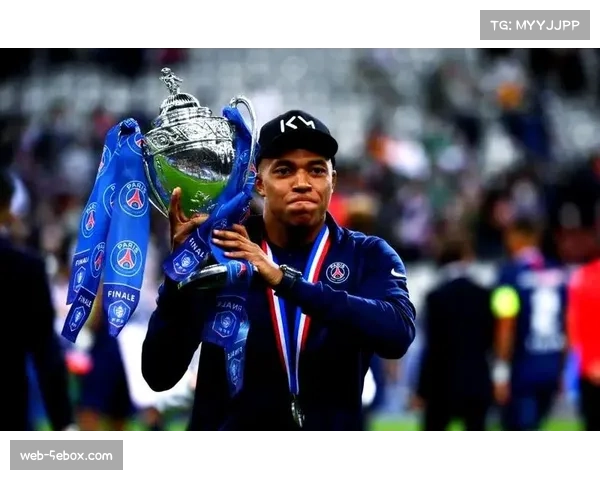 姆巴佩赛后采访首度公开回应与皇马夏窗传闻:--目前只专注巴黎-- 姆巴佩赛后采访首度公开回应与皇马夏窗传闻:--目前只专注巴黎--